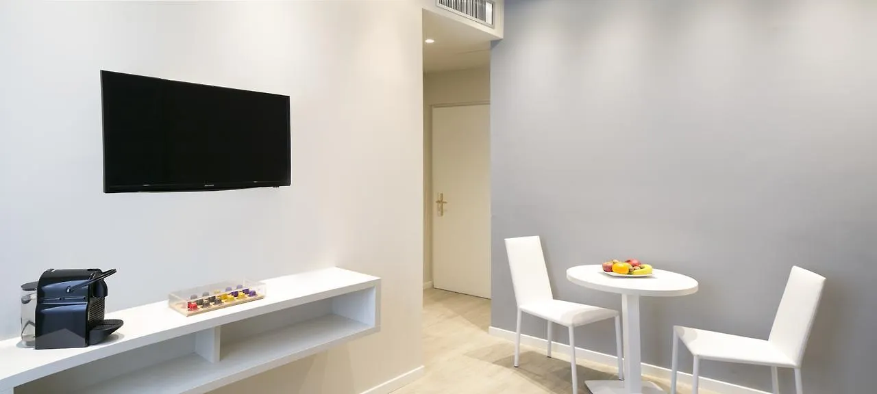 Navigliotel 19 - Rooms & Suites Милан Отель типа 